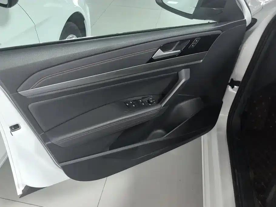 Lavida 2024 300TSI DSG Starry Sky Leading Edition — миниатюра 7