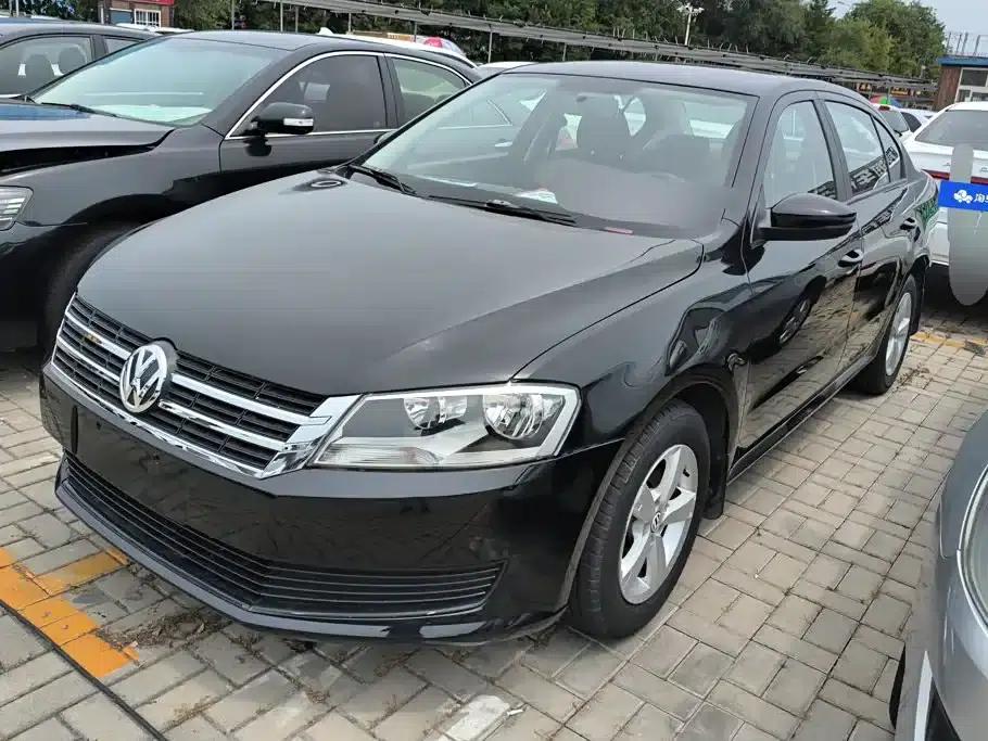 2013 Volkswagen Lavida Classic Facelift 1.6L Automatic Fashion Edition — миниатюра 1