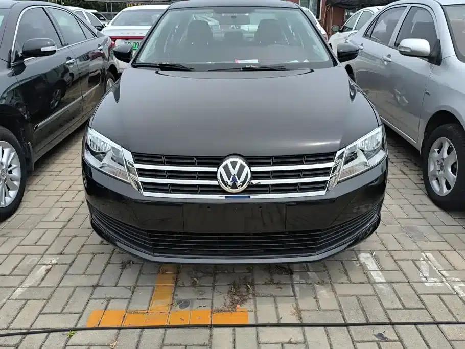 2013 Volkswagen Lavida Classic Facelift 1.6L Automatic Fashion Edition — миниатюра 2