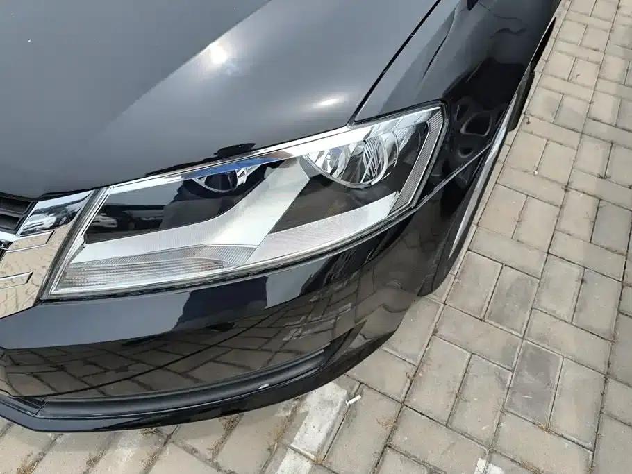 2013 Volkswagen Lavida Classic Facelift 1.6L Automatic Fashion Edition — миниатюра 5