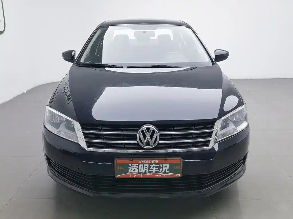 2013 Volkswagen Lavida 1.6L Manual Fashion Edition — миниатюра 3