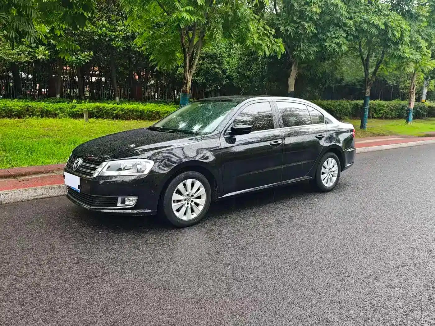 2013 Volkswagen Lavida 1.6L Automatic Comfort Edition — миниатюра 1