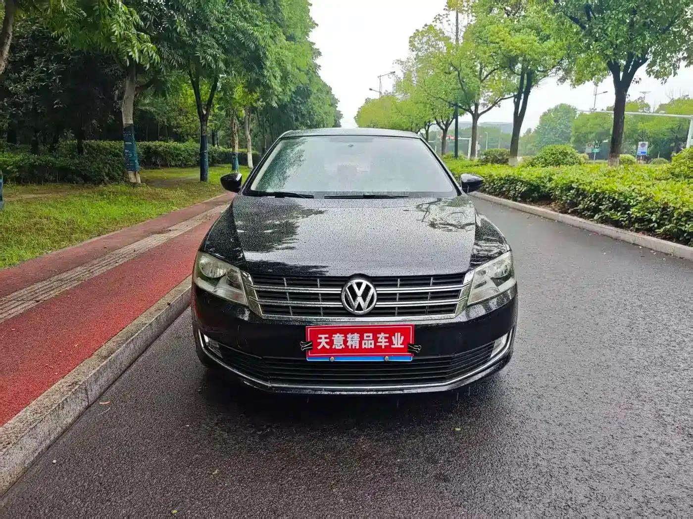 2013 Volkswagen Lavida 1.6L Automatic Comfort Edition — миниатюра 2