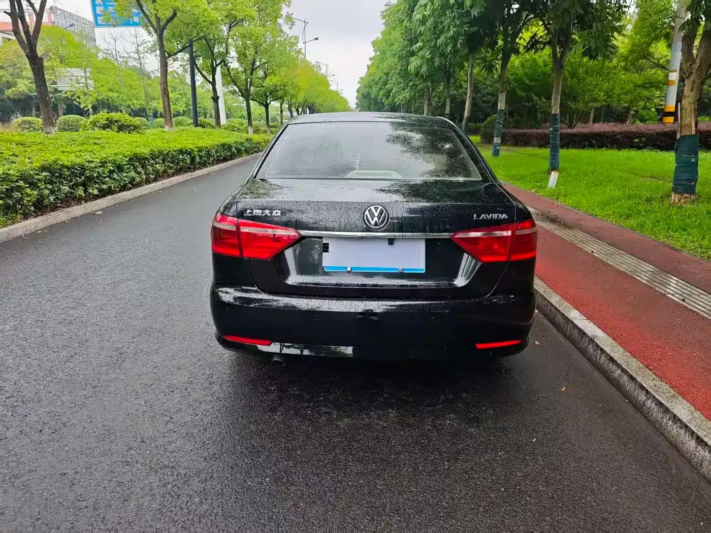 2013 Volkswagen Lavida 1.6L Automatic Comfort Edition — миниатюра 5