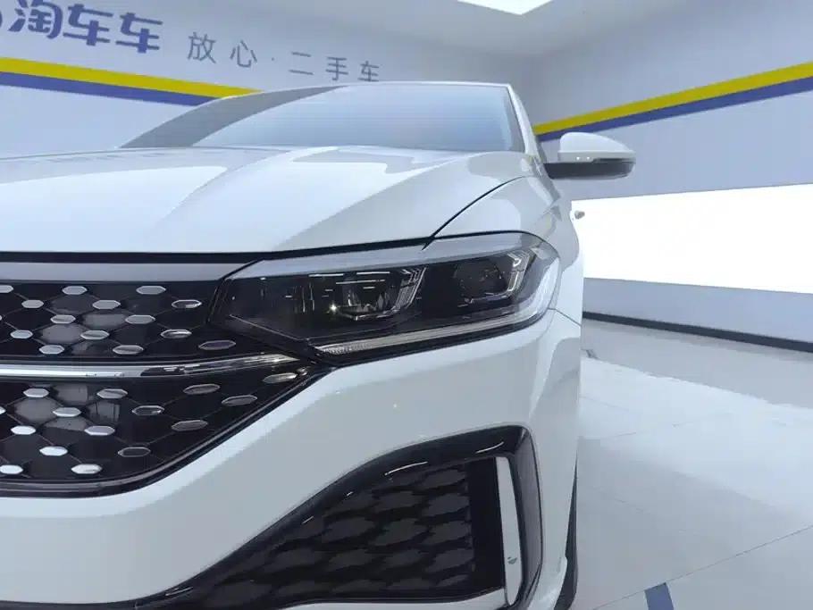 2024 Volkswagen Lavida 1.5L Automatic Starry Sky Five Million Edition — миниатюра 5