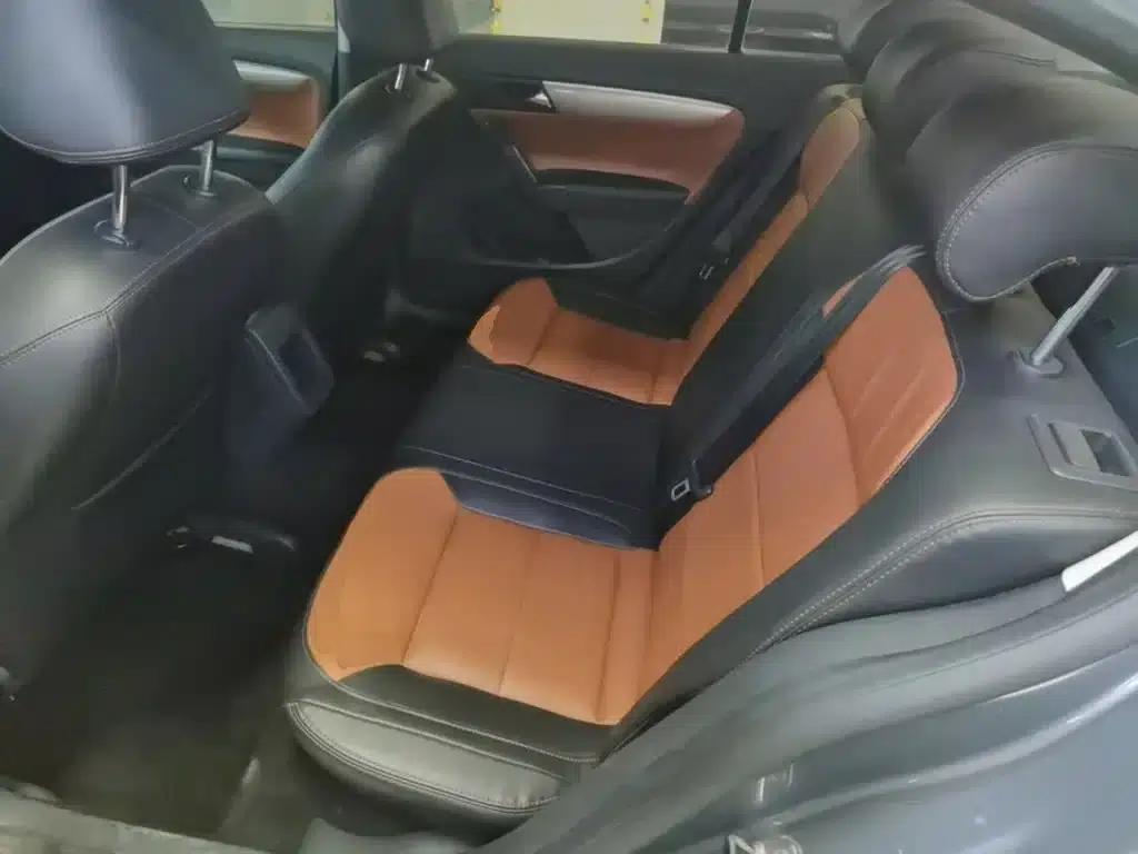 2013 Volkswagen Lavida Classic Facelift 1.6L Automatic Fashion Edition — миниатюра 17