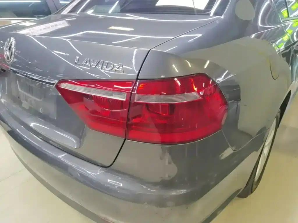 2013 Volkswagen Lavida Classic Facelift 1.6L Automatic Fashion Edition — миниатюра 8