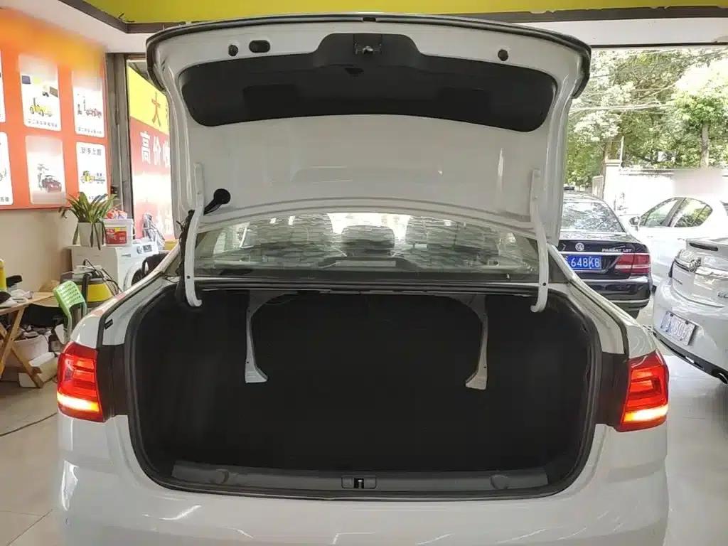 2017 Volkswagen Lavida 230TSI DSG Comfort Edition — миниатюра 19