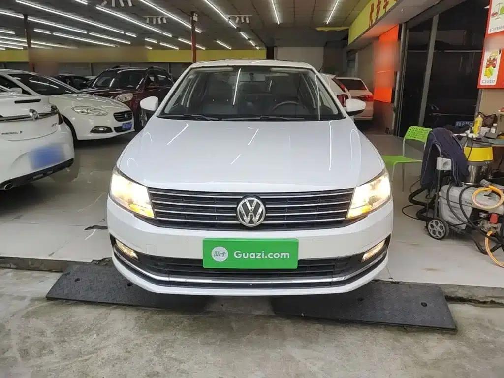 2017 Volkswagen Lavida 230TSI DSG Comfort Edition — миниатюра 3