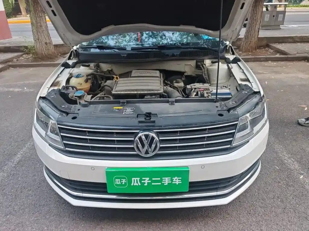 2015 Volkswagen Lavida 1.6L Automatic Comfort Edition — миниатюра 11