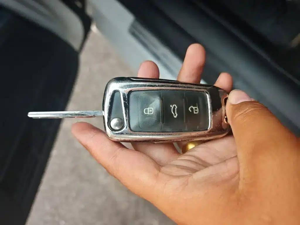 2015 Volkswagen Lavida 1.6L Automatic Comfort Edition — миниатюра 12