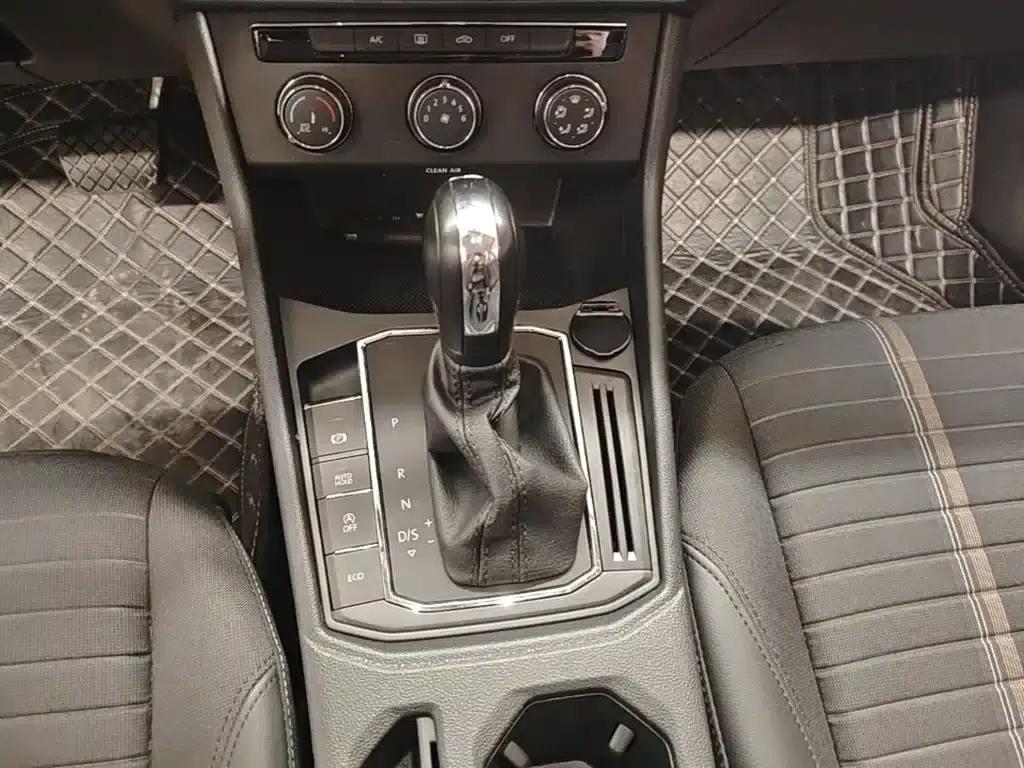 2021 Volkswagen Lavida 280TSI DSG Comfort Edition — миниатюра 14