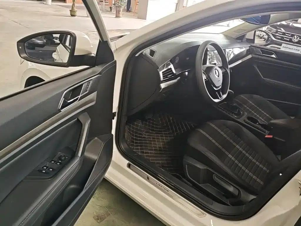 2021 Volkswagen Lavida 280TSI DSG Comfort Edition — миниатюра 16