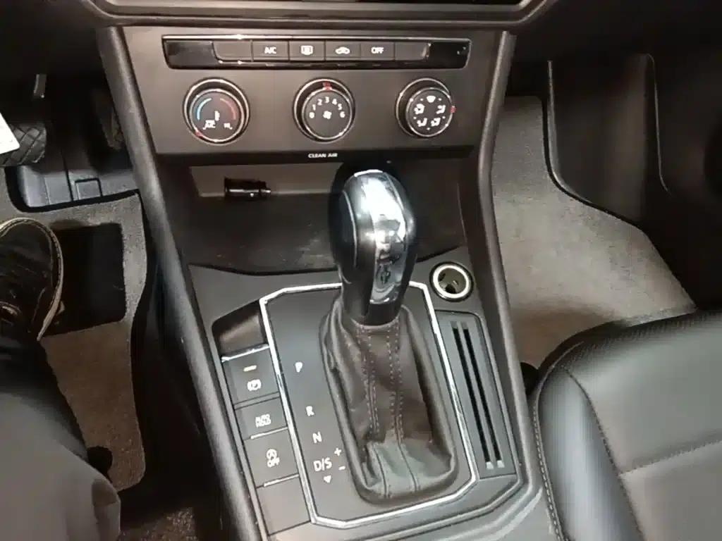 2021 Volkswagen Lavida 1.5L Automatic Comfort Edition — миниатюра 14
