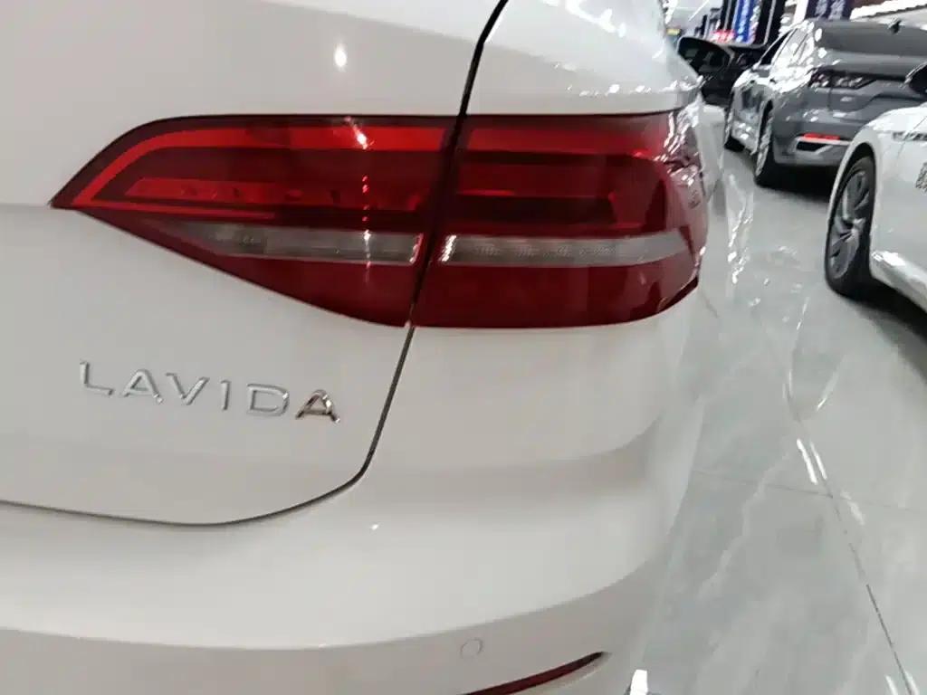2021 Volkswagen Lavida 1.5L Automatic Comfort Edition — миниатюра 8