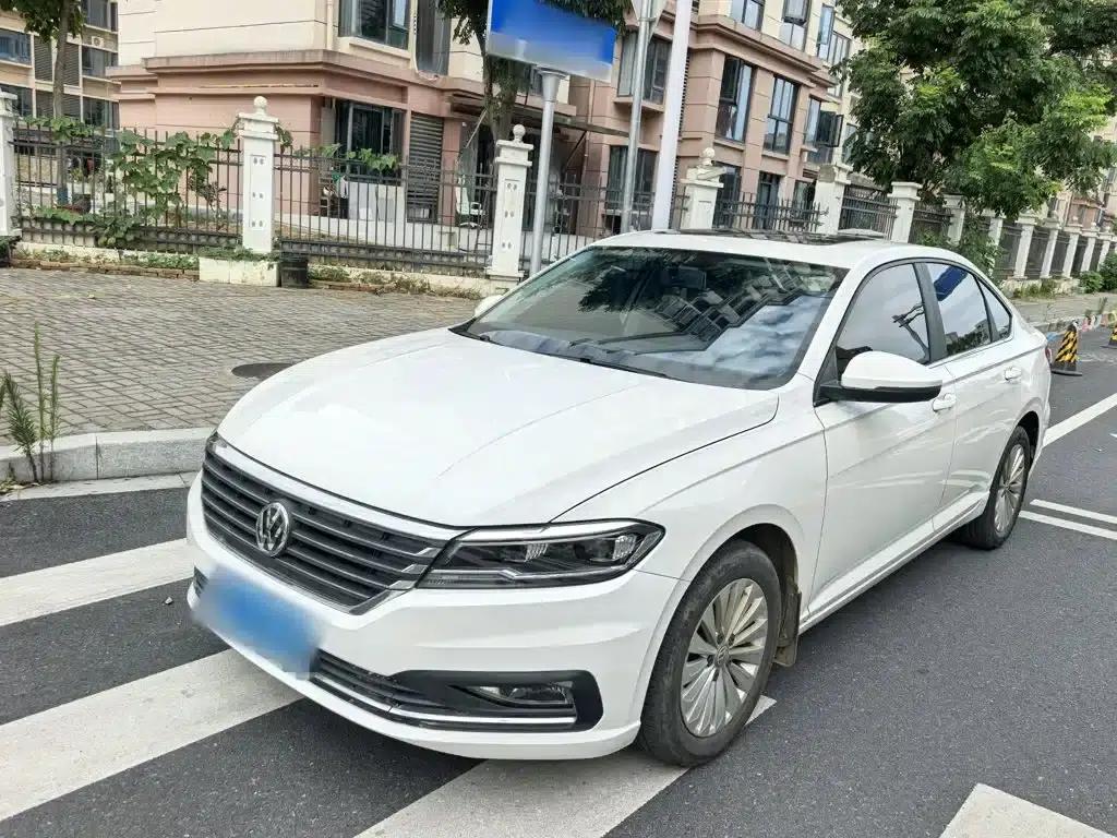 2019 Volkswagen Lavida 1.5L Automatic Comfort Edition (China VI Emission Standard) — миниатюра 2