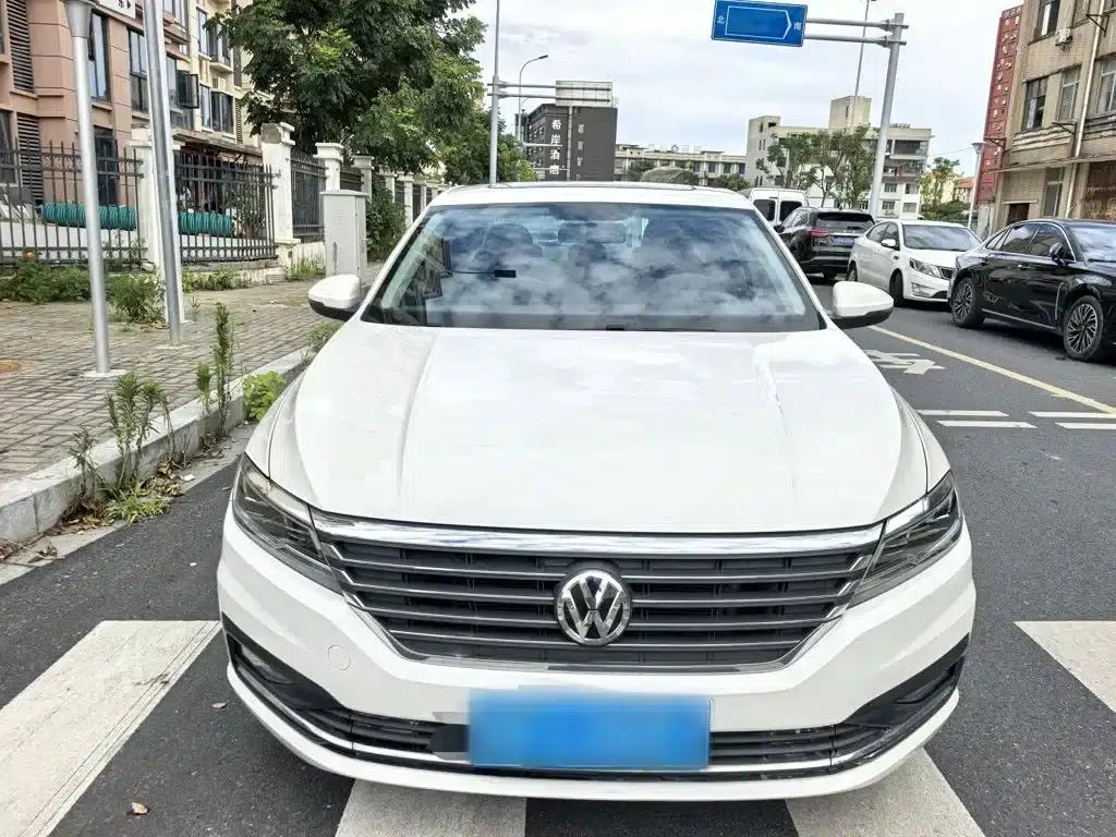 2019 Volkswagen Lavida 1.5L Automatic Comfort Edition (China VI Emission Standard) — миниатюра 25