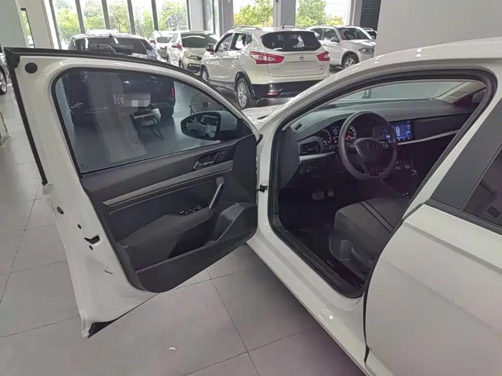 2021 Volkswagen Lavida 1.5L Automatic Fashion Edition — миниатюра 16