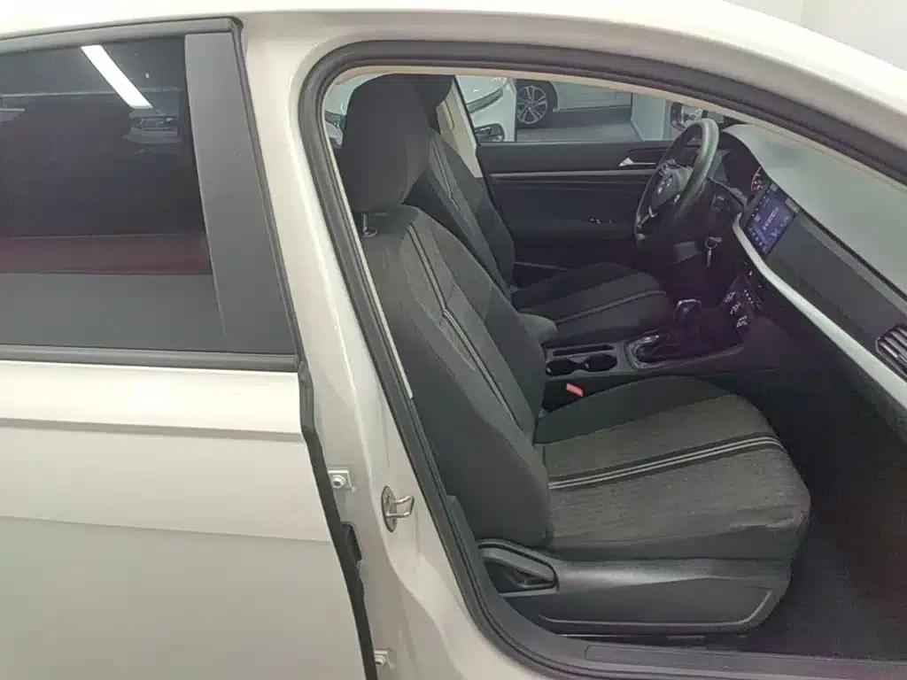 2021 Volkswagen Lavida 1.5L Automatic Fashion Edition — миниатюра 25