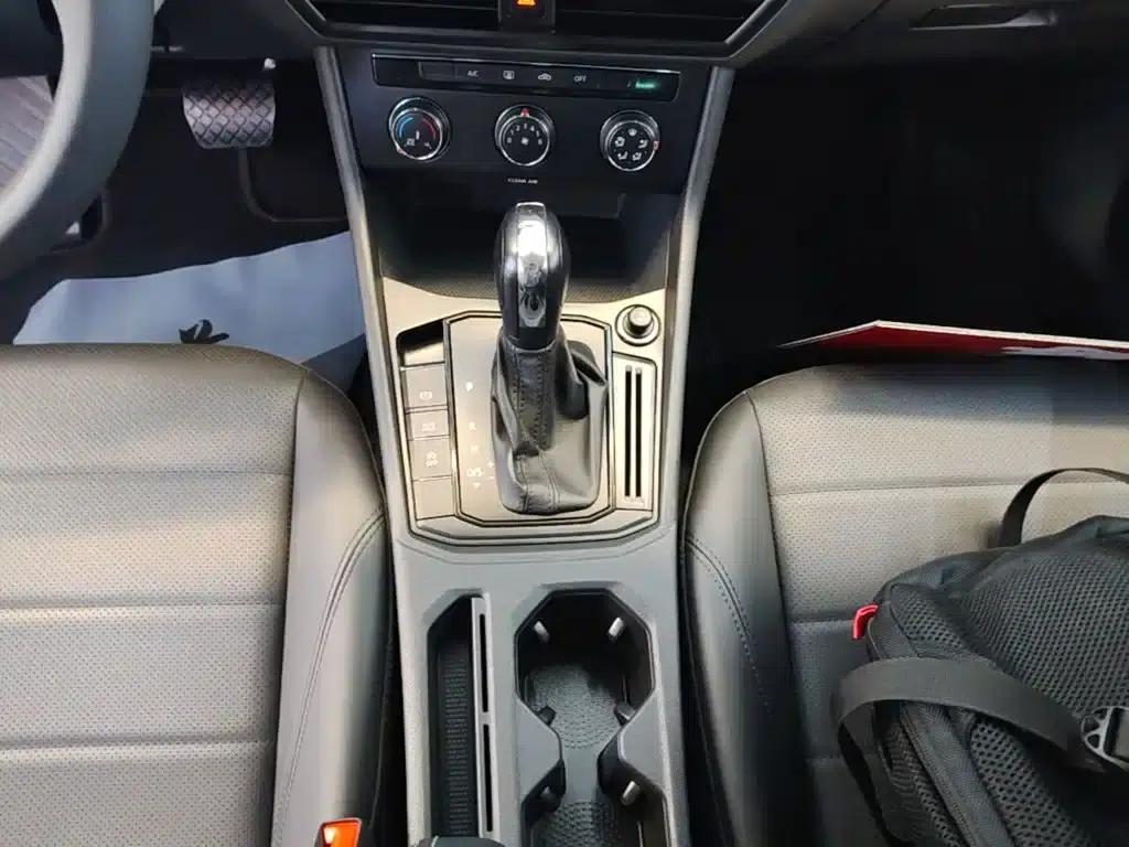 2019 Volkswagen Lavida 1.5L Automatic Comfort Edition (China VI Emission Standard) — миниатюра 14