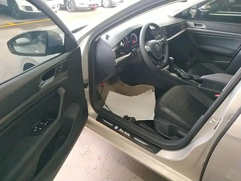 2019 Volkswagen Lavida 1.5L Automatic Comfort Edition (China VI Emission Standard) — миниатюра 16