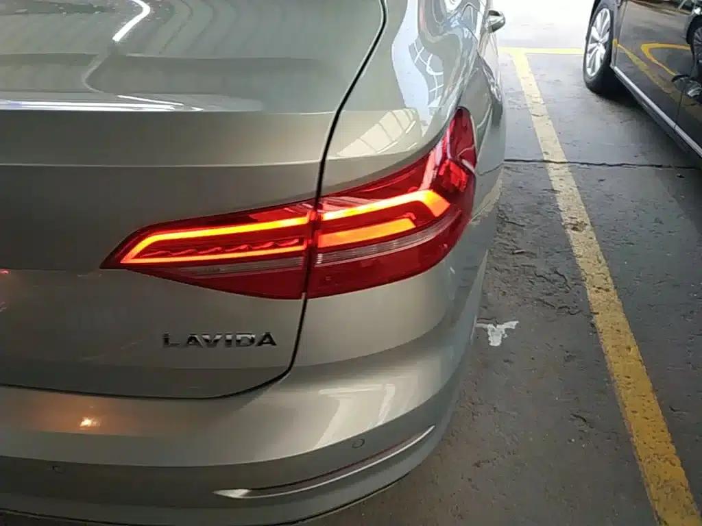 2019 Volkswagen Lavida 1.5L Automatic Comfort Edition (China VI Emission Standard) — миниатюра 8