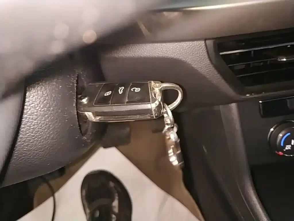 2019 Volkswagen Lavida 1.5L Automatic Comfort Edition (China VI Emission Standard) — миниатюра 9