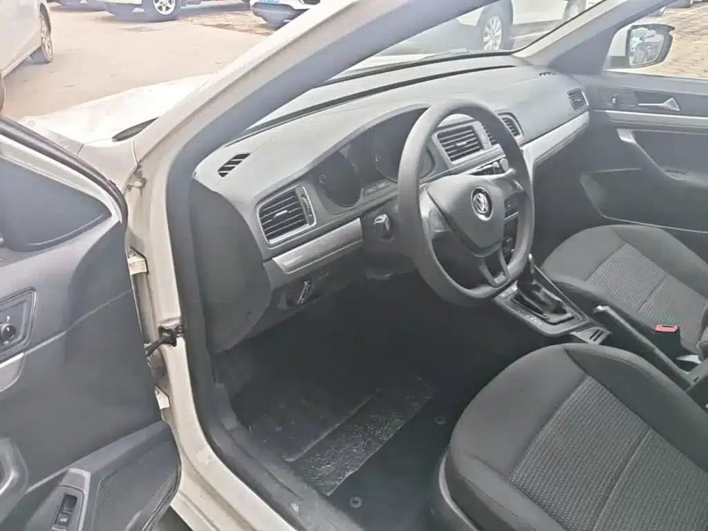 2017 Volkswagen Lavida 1.6L Automatic Fashion Edition — миниатюра 16
