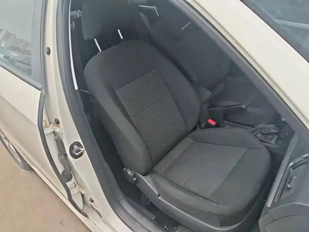 2017 Volkswagen Lavida 1.6L Automatic Fashion Edition — миниатюра 25