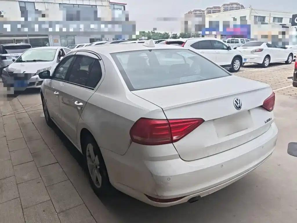 2017 Volkswagen Lavida 1.6L Automatic Fashion Edition — миниатюра 5