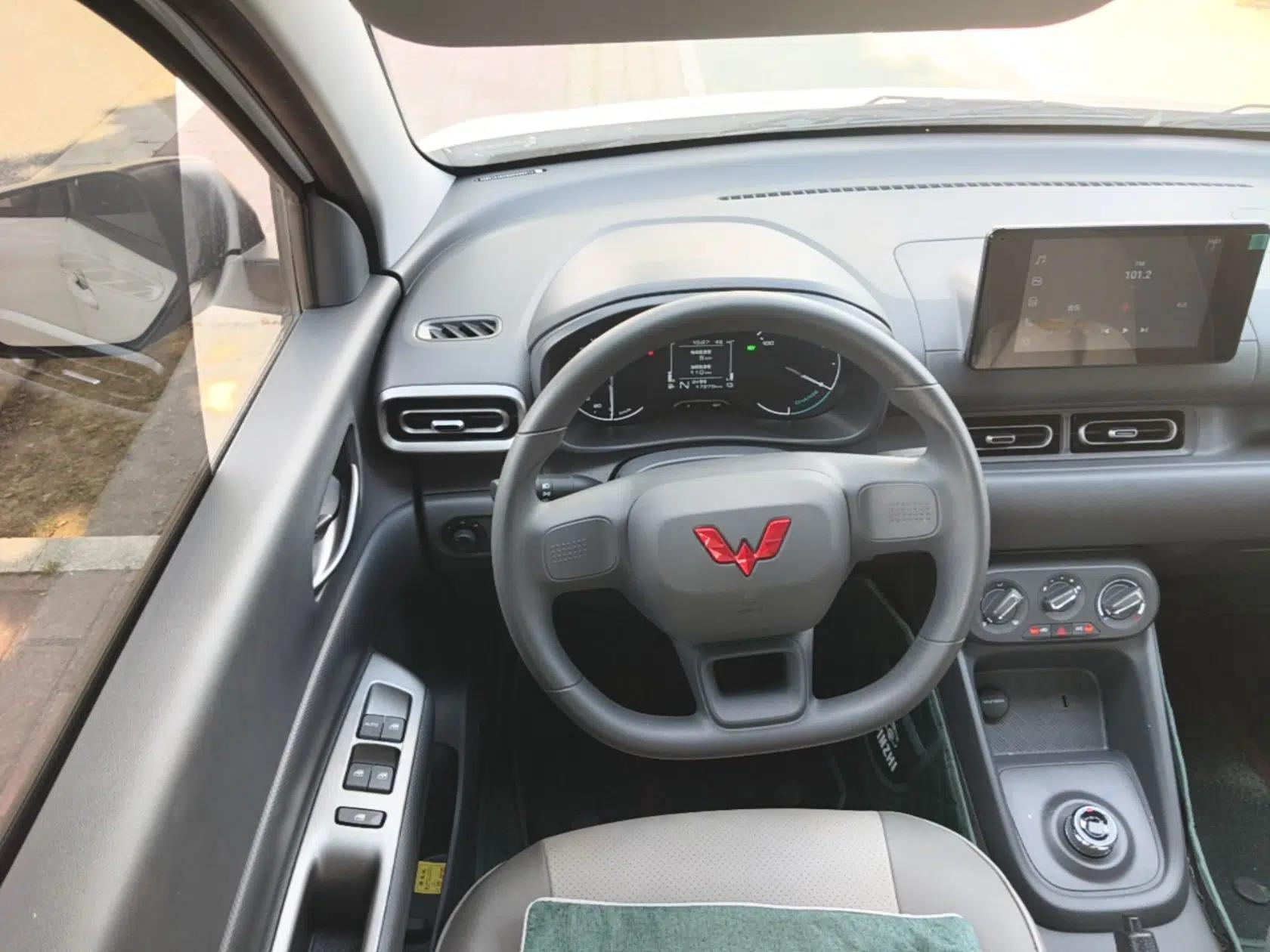 Wuling Hongguang New Energy 2025 Extended-Range Hybrid 50KM Comfort Version — миниатюра 13