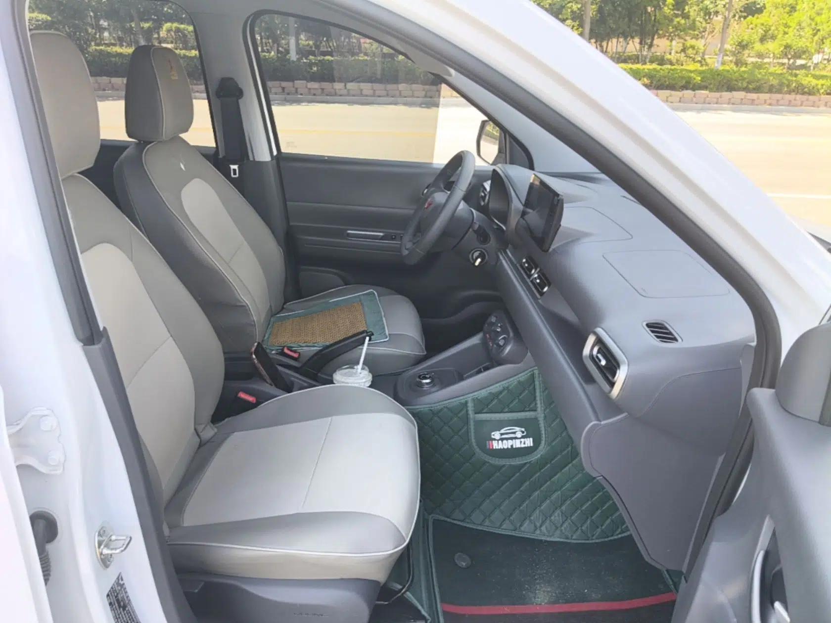 Wuling Hongguang New Energy 2025 Extended-Range Hybrid 50KM Comfort Version — миниатюра 19