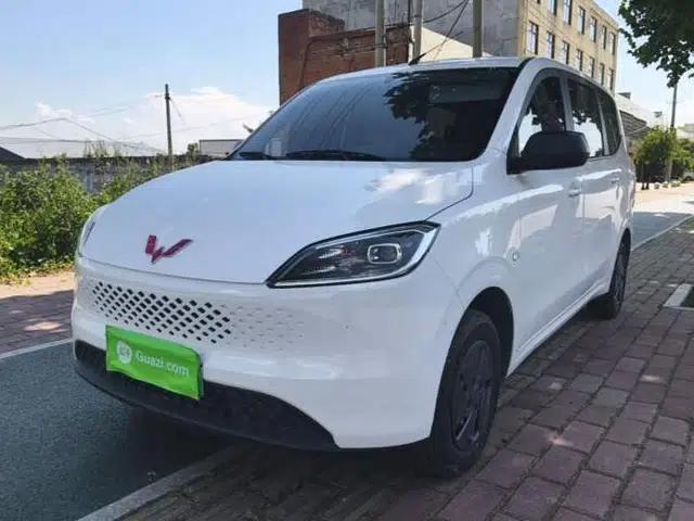 Wuling Hongguang New Energy 2025 Extended-Range Hybrid 50KM Comfort Version
