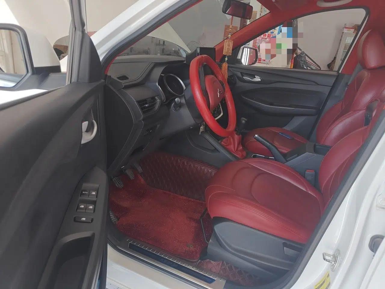 Wuling Hongguang S3 2018 1.5L Manual Standard Version China V Standard — миниатюра 16