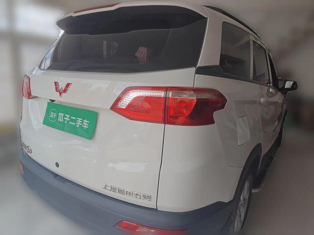 Wuling Hongguang S3 2018 1.5L Manual Standard Version China V Standard — миниатюра 6