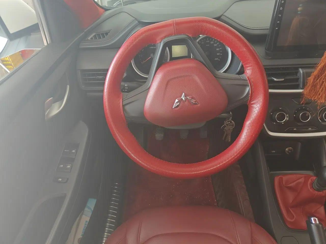 Wuling Hongguang S3 2018 1.5L Manual Standard Version China V Standard — миниатюра 10