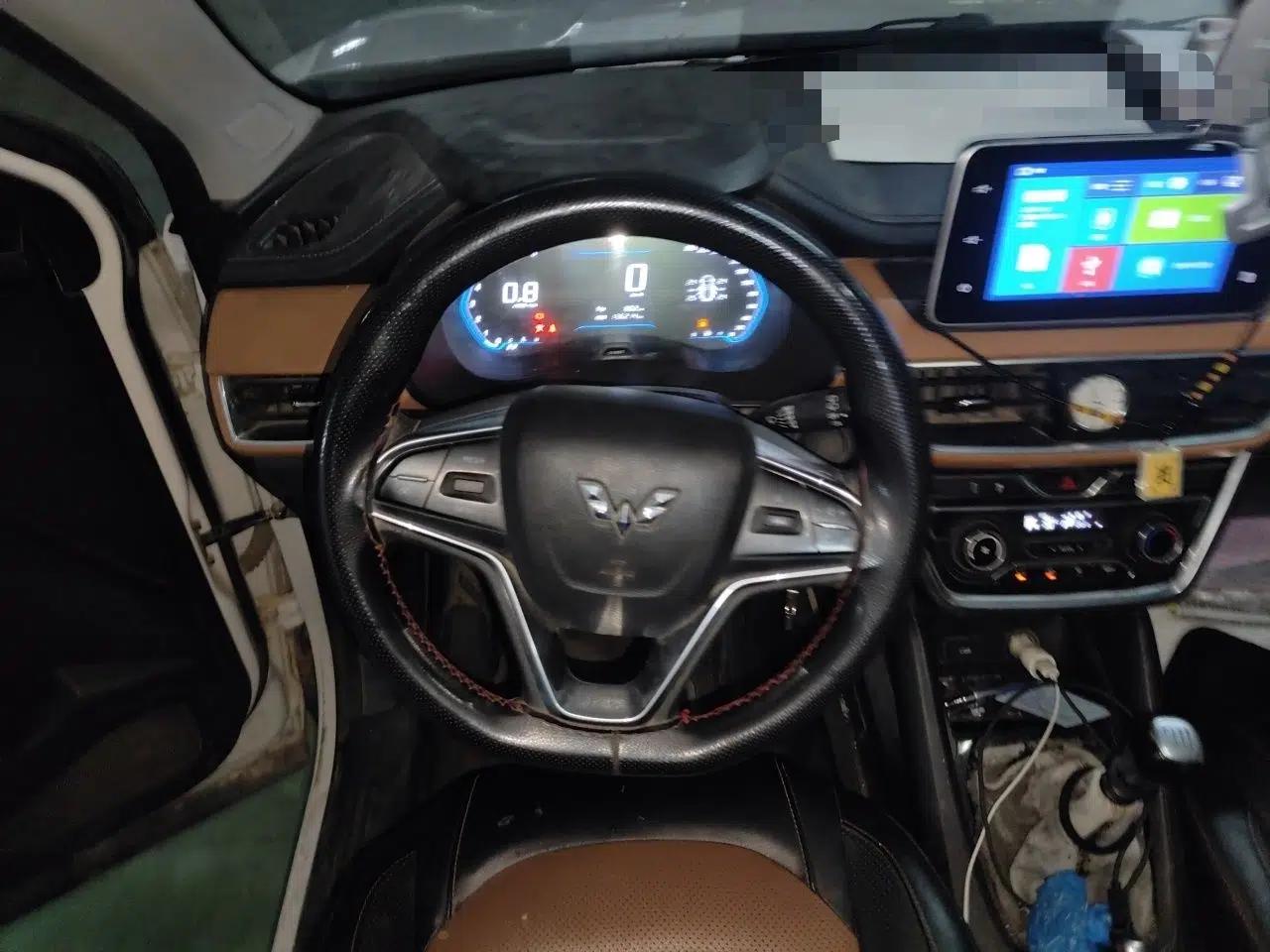 Wuling Hongguang S3 2018 1.5T Manual Luxury Model China V Standard — миниатюра 10