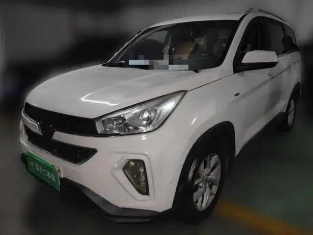 Wuling Hongguang S3 2018 1.5T Manual Luxury Model China V Standard