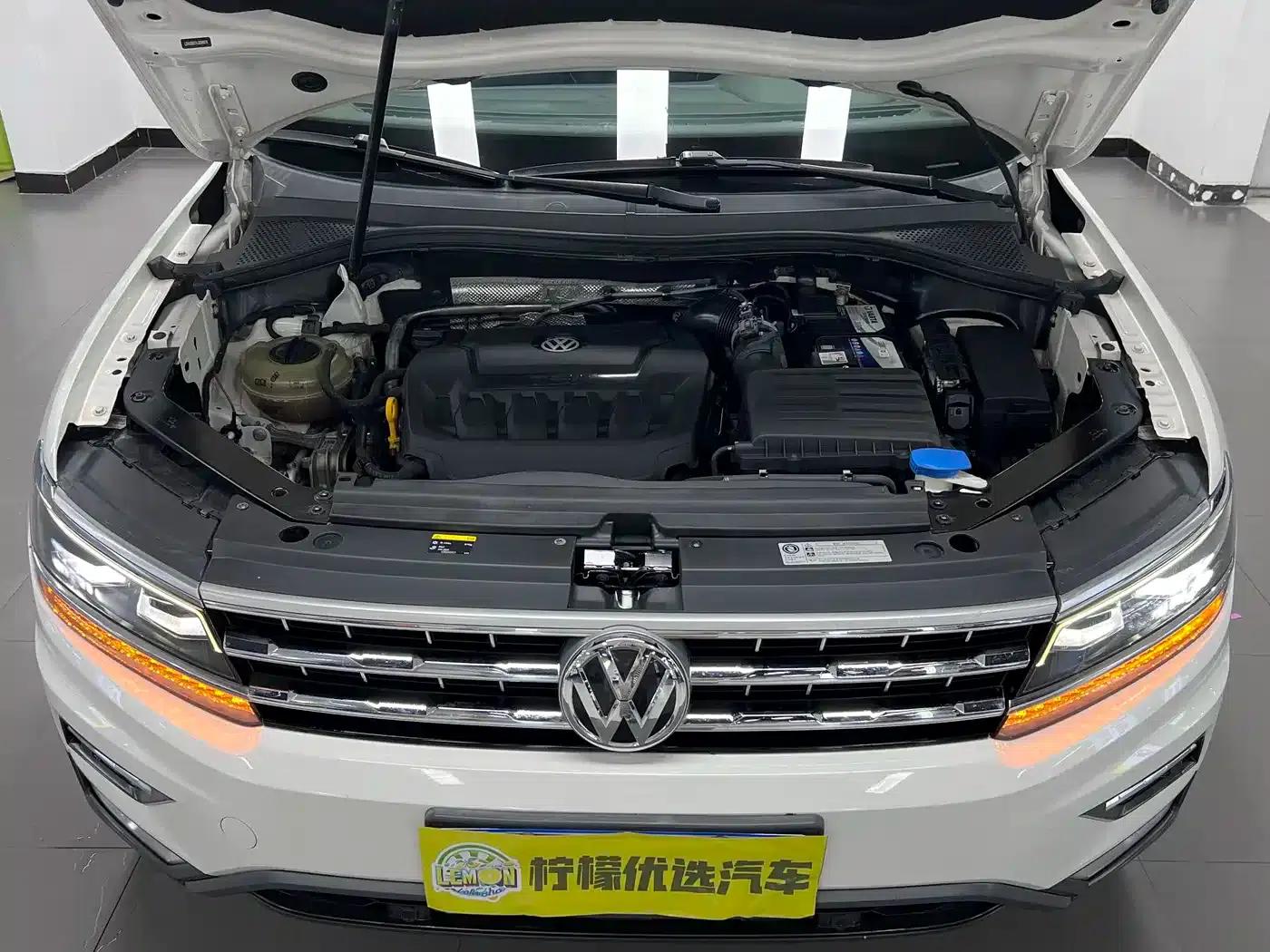 Tiguan L 2018 330TSI Automatic 2WD Flagship Edition — миниатюра 11