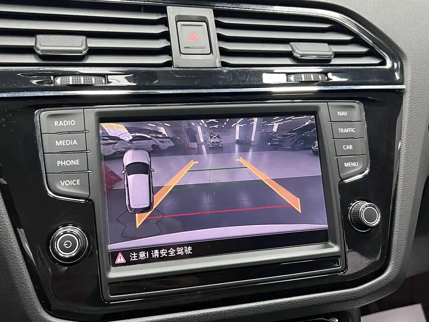 Tiguan L 2018 330TSI Automatic 2WD Flagship Edition — миниатюра 25