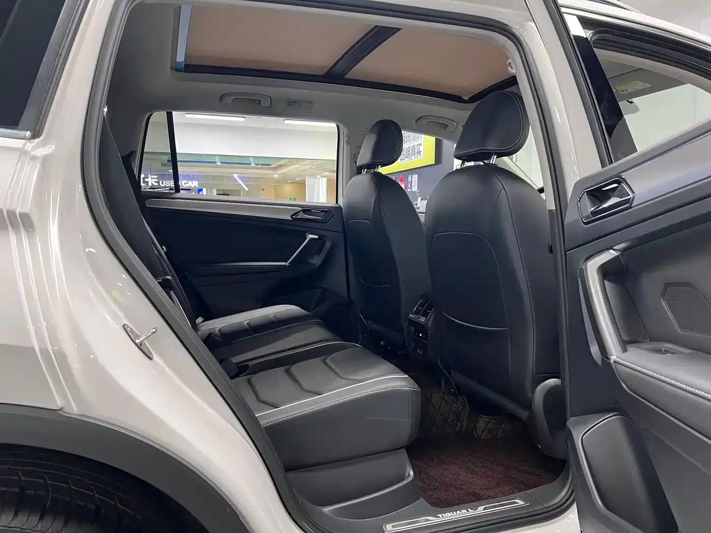 Tiguan L 2018 330TSI Automatic 2WD Flagship Edition — миниатюра 31