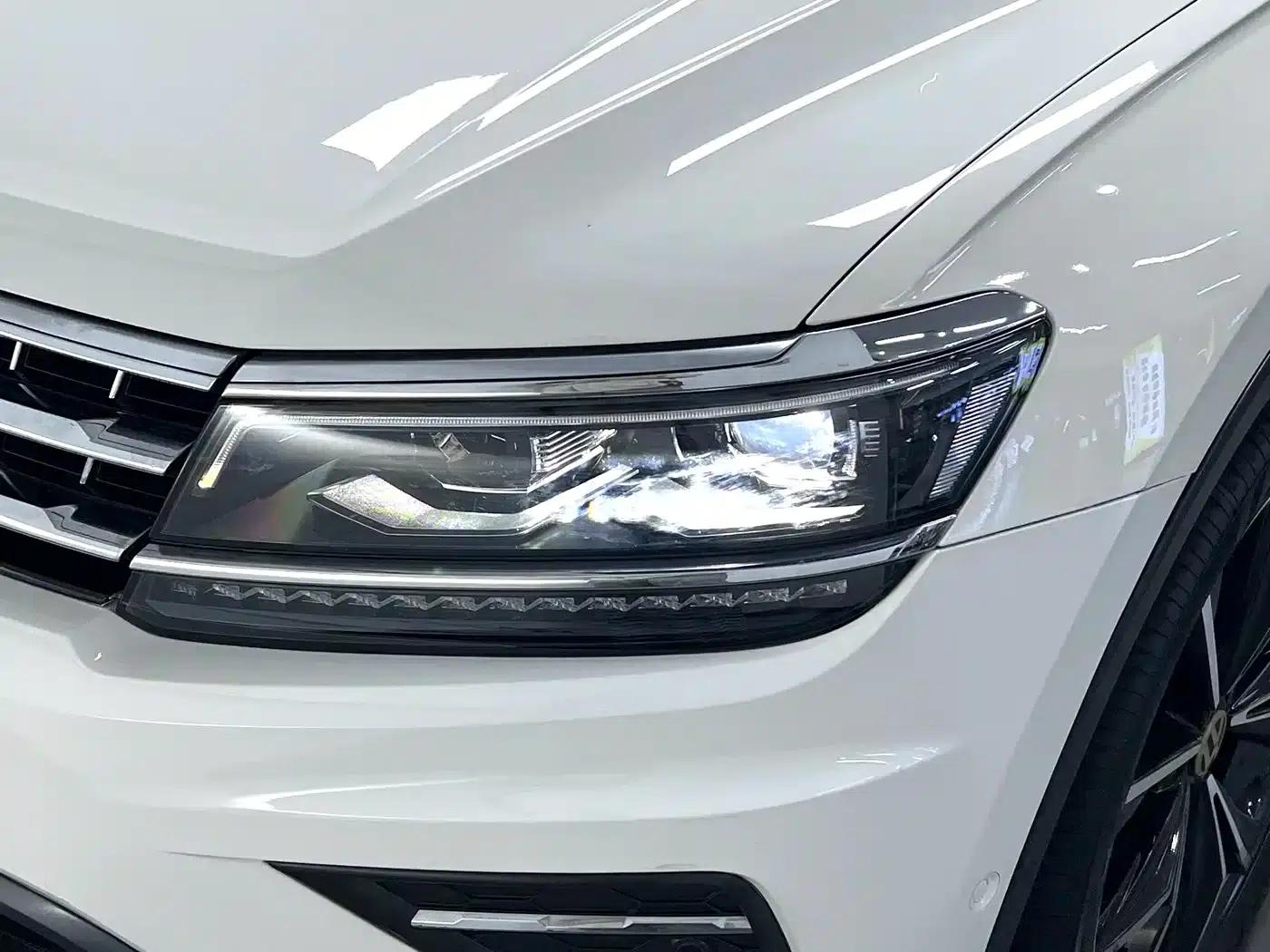 Tiguan L 2018 330TSI Automatic 2WD Flagship Edition — миниатюра 8