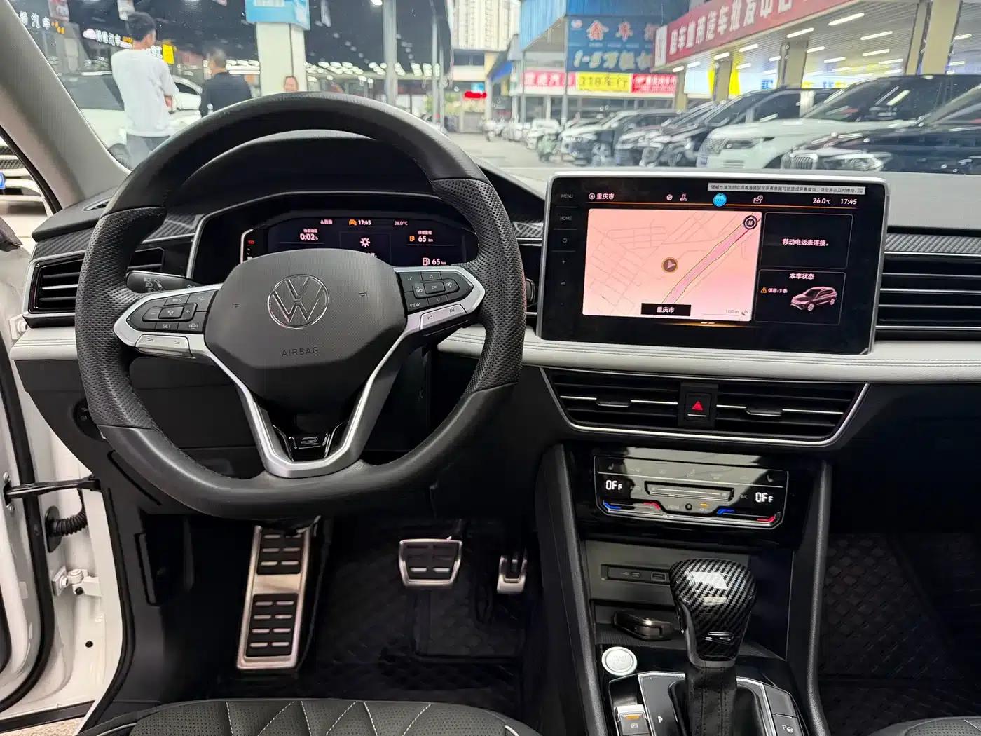 Tiguan L 2024 330TSI Automatic 2WD R-Line Premium Edition — миниатюра 13