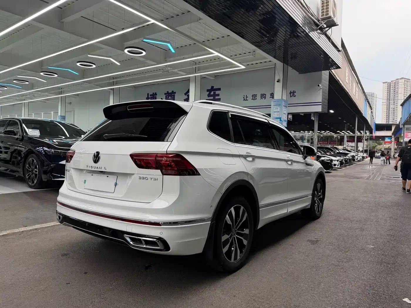 Tiguan L 2024 330TSI Automatic 2WD R-Line Premium Edition — миниатюра 21
