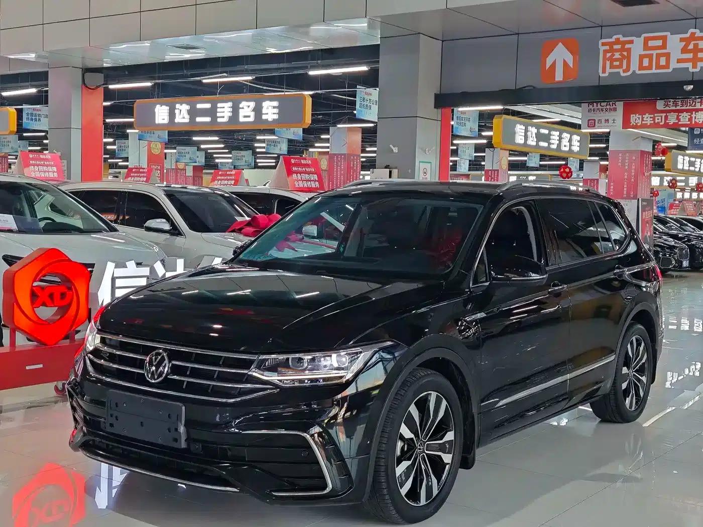 Tiguan L 2023 330TSI Automatic 2WD R-Line Premium Edition — миниатюра 1