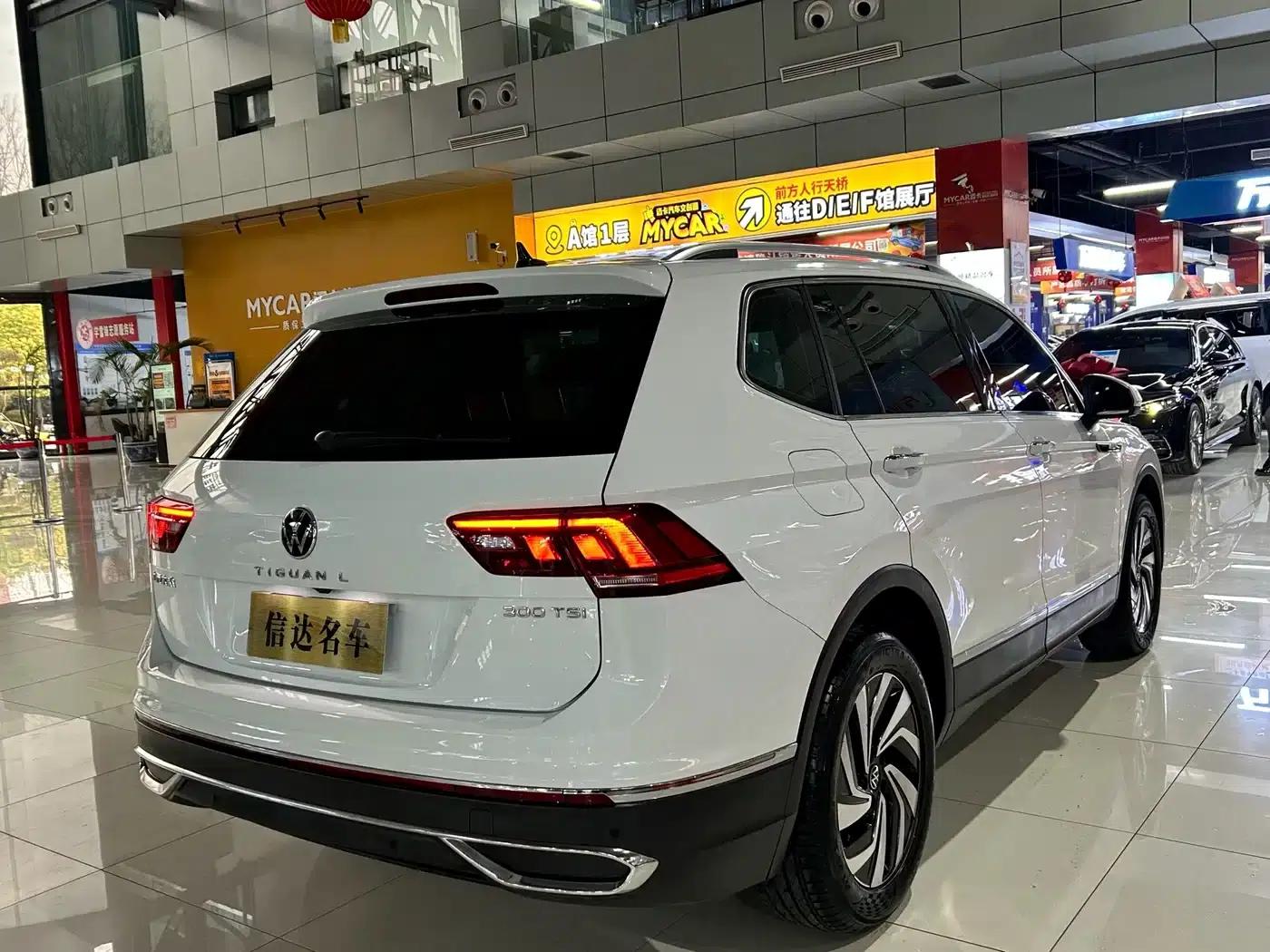 Tiguan L 2023 300TSI Automatic 2WD Smart Edition — миниатюра 15