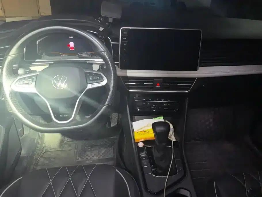 Tiguan L 2023 Facelift 330TSI Automatic 2WD Smart Edition — миниатюра 12