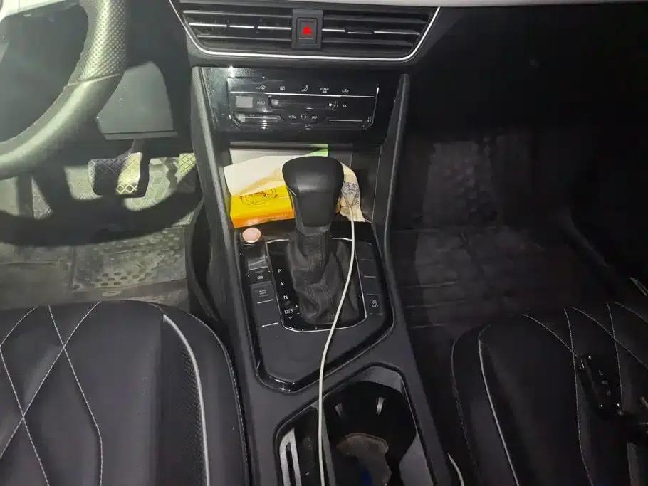 Tiguan L 2023 Facelift 330TSI Automatic 2WD Smart Edition — миниатюра 16