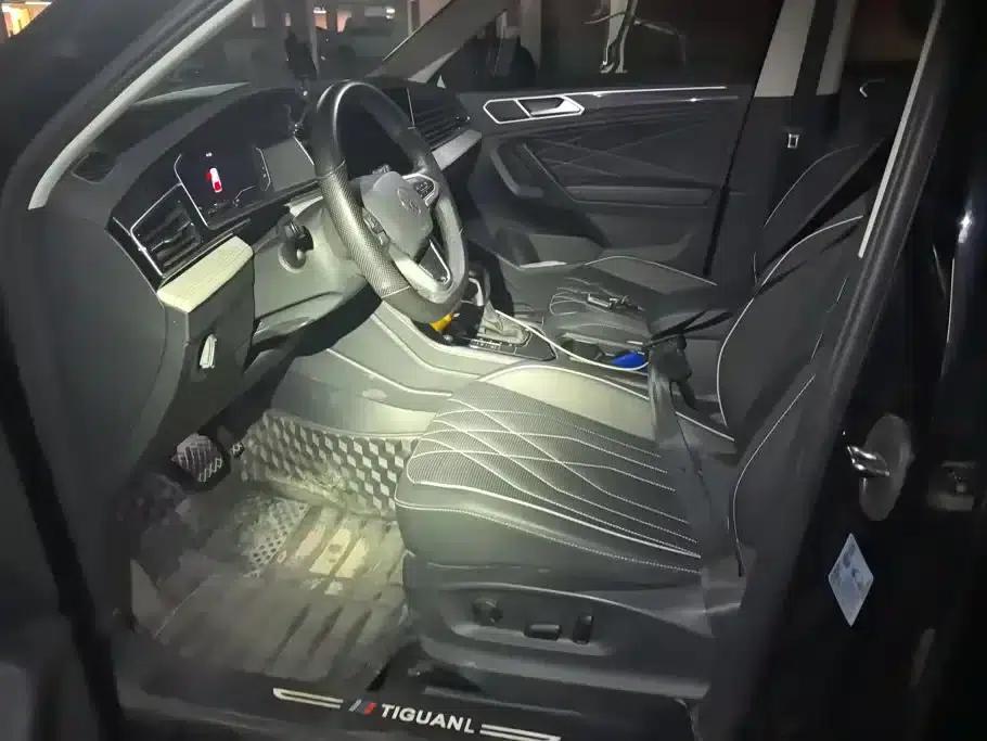 Tiguan L 2023 Facelift 330TSI Automatic 2WD Smart Edition — миниатюра 9