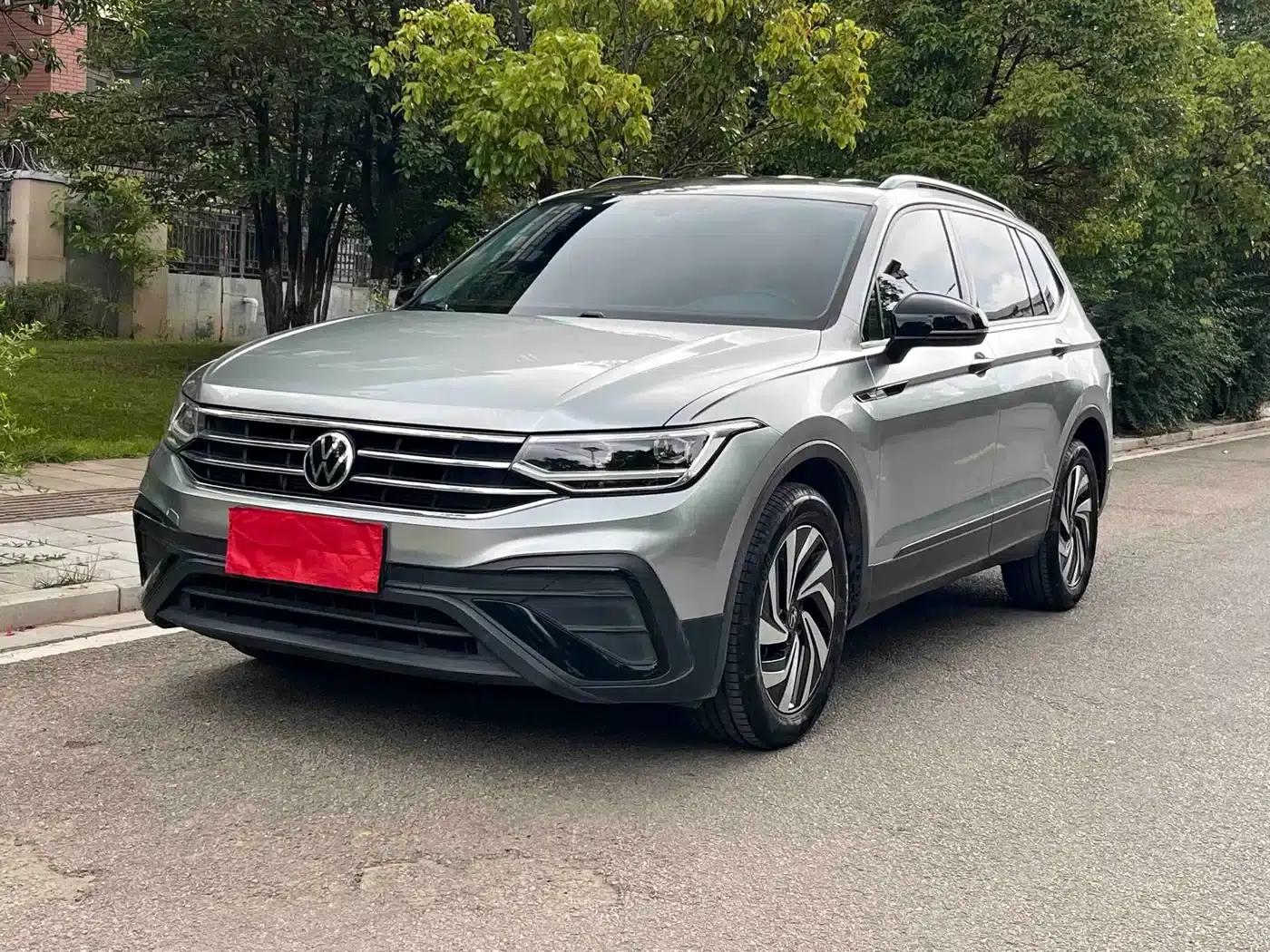 Tiguan L 2022 330TSI Automatic 2WD Comfort Edition — миниатюра 1